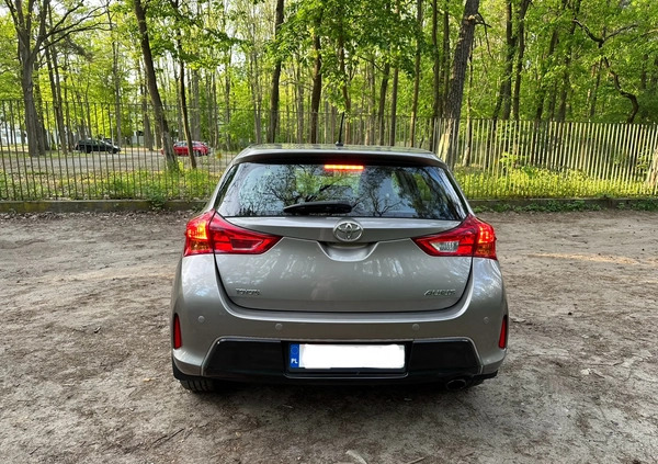 Toyota Auris cena 45000 przebieg: 124775, rok produkcji 2013 z Warszawa małe 67